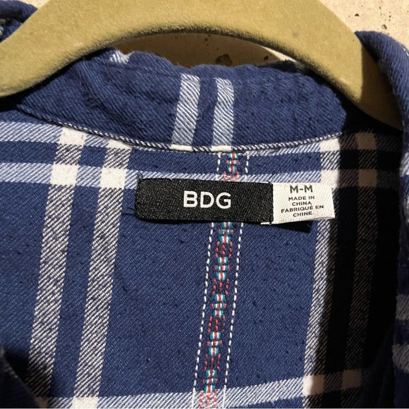BDG Urban Outfitters Boyfriend Button Down Plaid Flannel Blue Oversized Size M - Picture 3 of 8